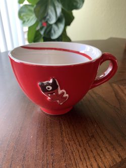 Starbucks 2006 Halloween mug swirl with Boo at the bottom