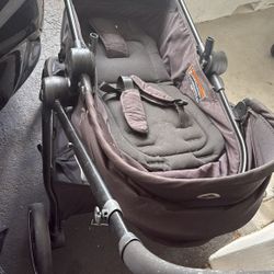 Baby stroller 