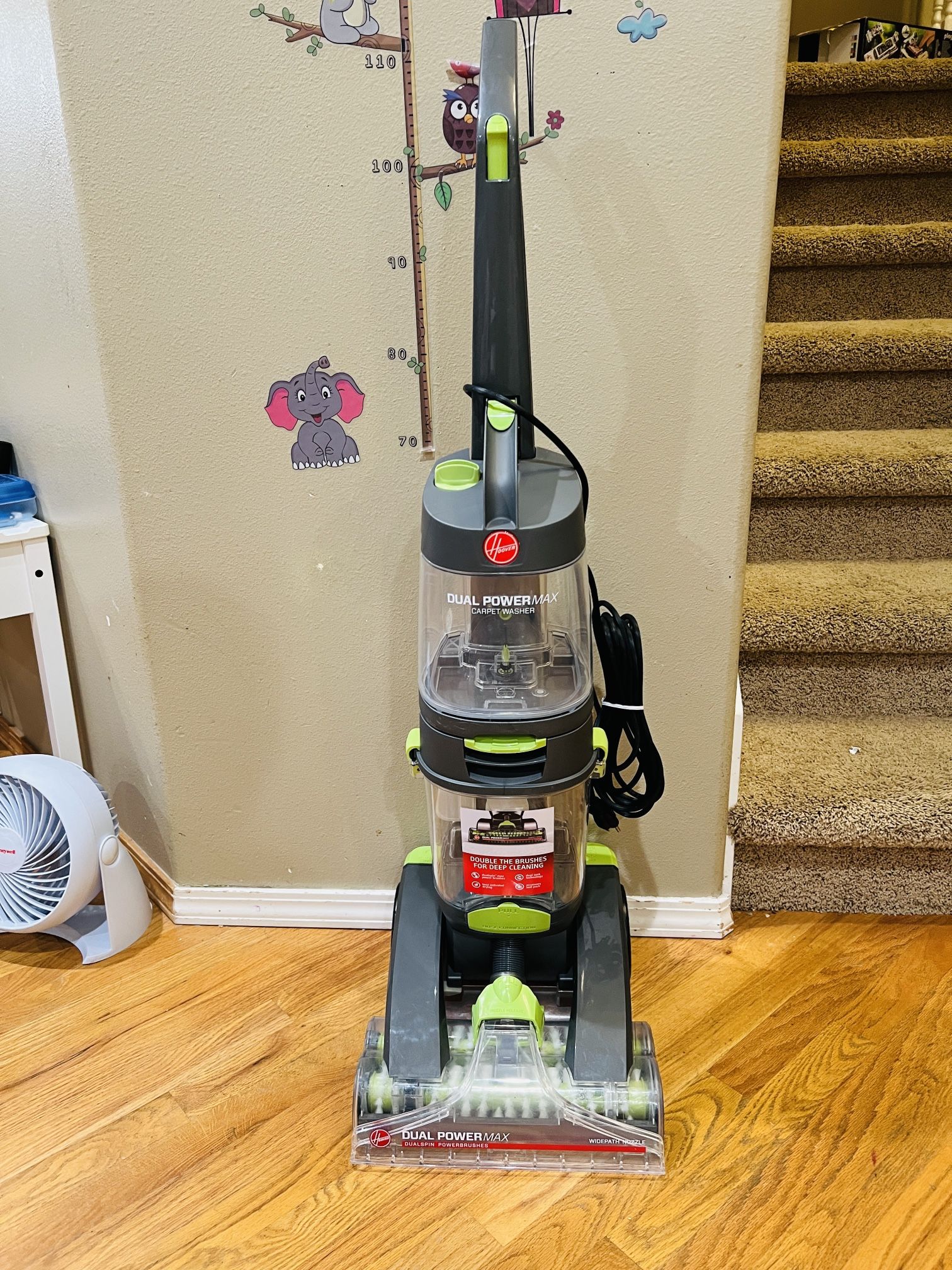 Brand NEW Hoover Dual Power Max Carpet Cleaner Washer for Sale in