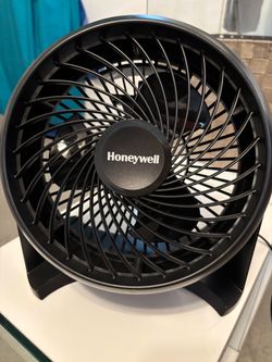 Honeywell Black Table Fan