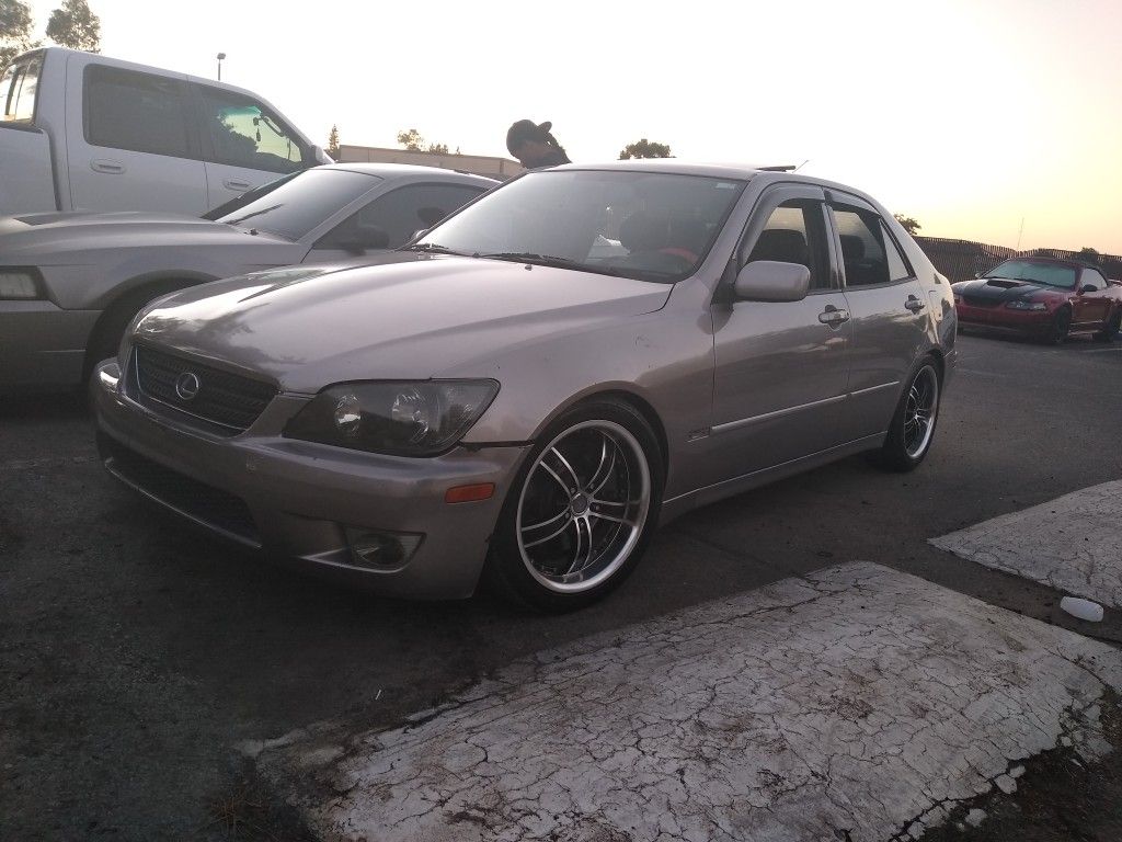 2004 Lexus IS 300