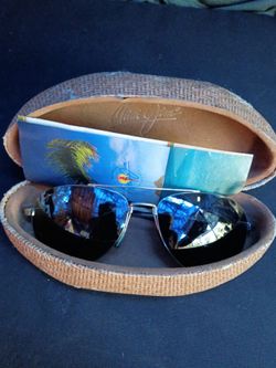 Maui Jim "Pilot" Polarized Aviator Sunglasses (MJ 210-17) - Silver/Grey
