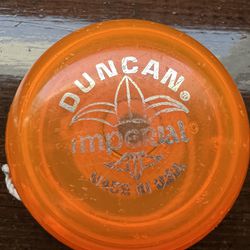 Vintage Duncan Imperial ORANGE Plastic Yo-Yo 2 1/4 in Diameter Skill Toy USA
