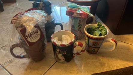 Christmas Holiday Mugs, 2 vintage, 3 nestle gift wrap