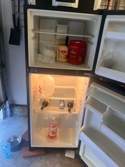 Apartment size refrigerator