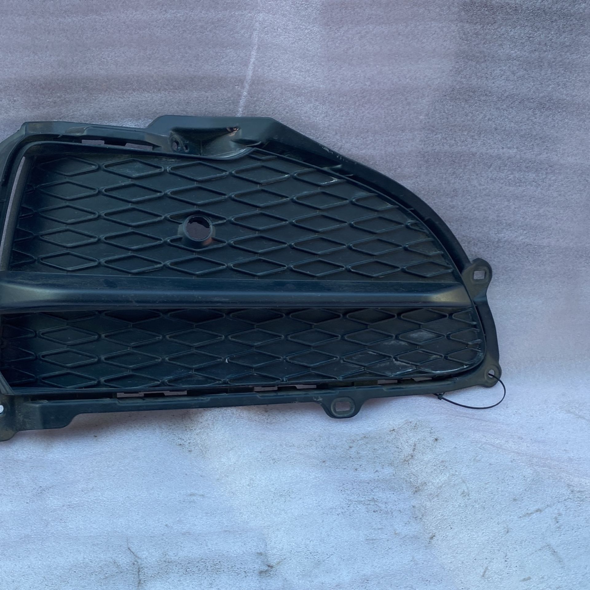 21-23 Acura Tlx Right Side Font Bumper Garnish