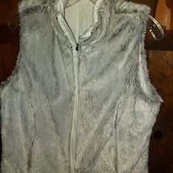 Women's Reversible Vest Med.