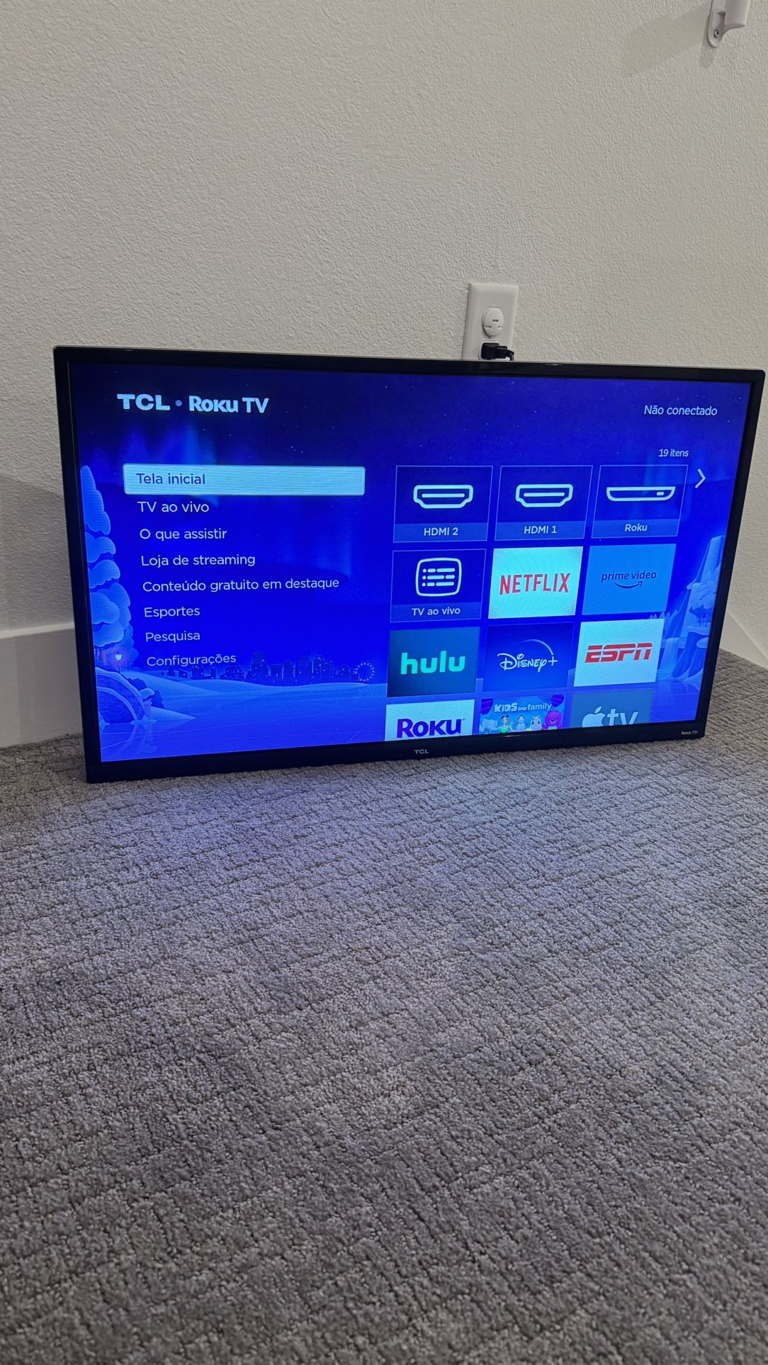 32” TCL Roku TV