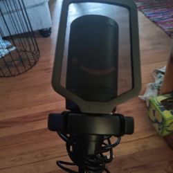 FIFINE AmpliGame A6V USB Microphone. 