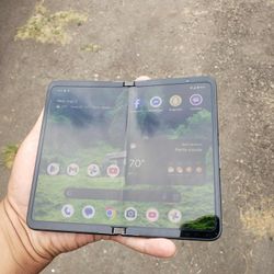 A $750 brand New Conditions Unlocked & 256GB Google pixel Fold 2024 Is folding Table. No dents. No dead pixel. 0 issues. Original T-mobile now on boos