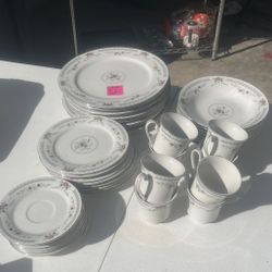 Blue/White/Red Flowers China