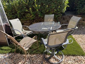 Outdoor Patio Dining Set with 5 Chairs