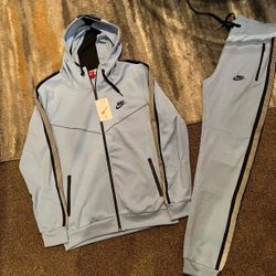 Light Blue Men Sweatsuit Size Large 