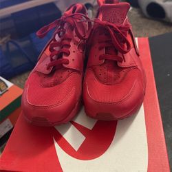 Red Hurraches SZ 10.5 