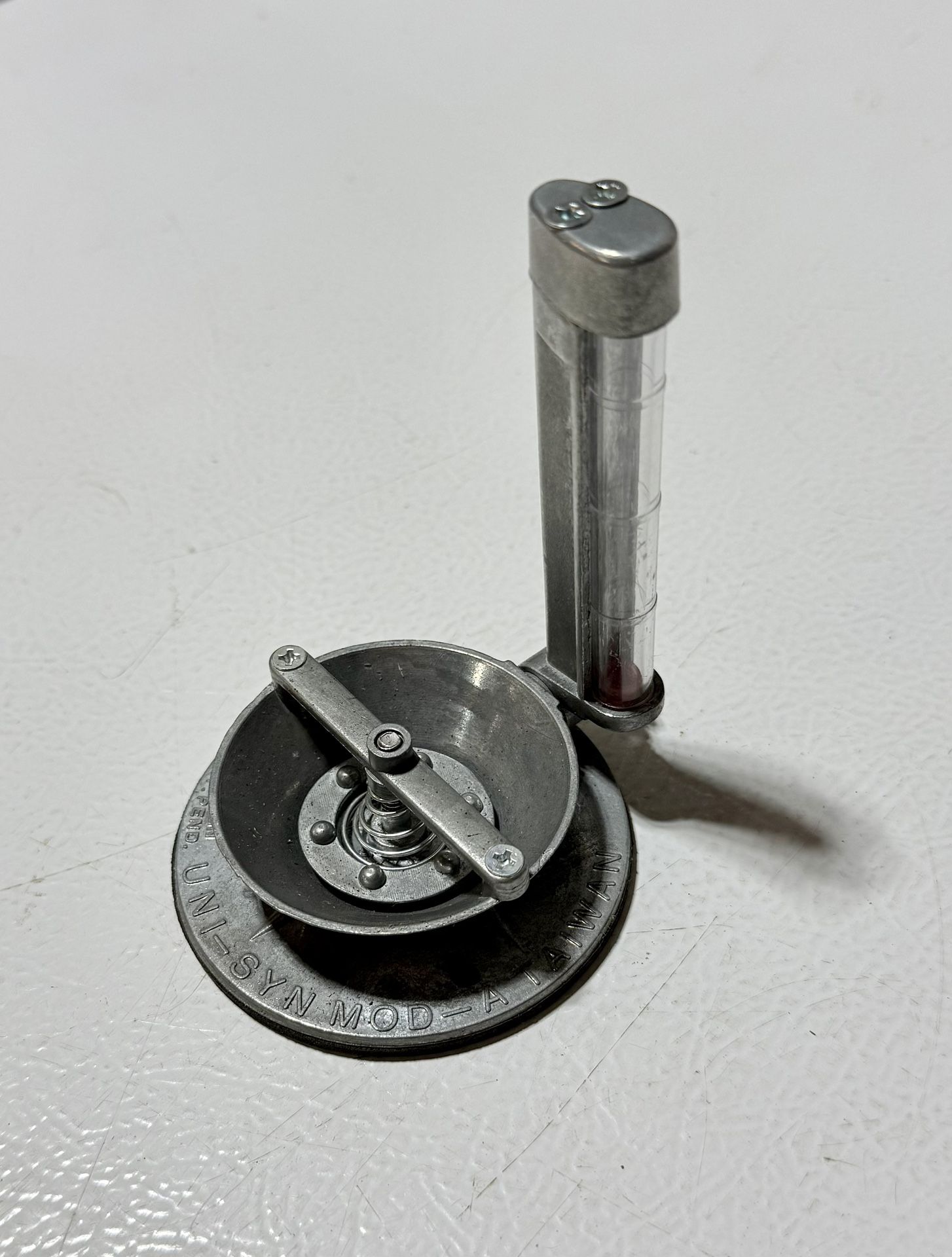 Edelbrock Carburetor Balancing Instrument Uni-Syn "A" Aluminum w/ Round Top For 1-Brl & 2-Brl Carbs