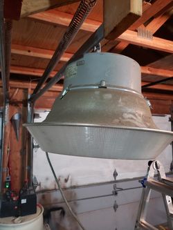4 Commercial Halogen Lights