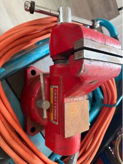Craftsmen swivel bench vise