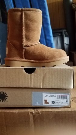 UGG BOOTS