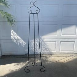 Beautiful Easel Stand 