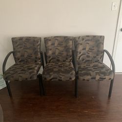 Free 3 Chairs