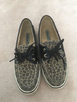 Sperry boat shoes slip on 7.5