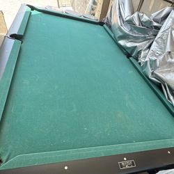 Pool table 