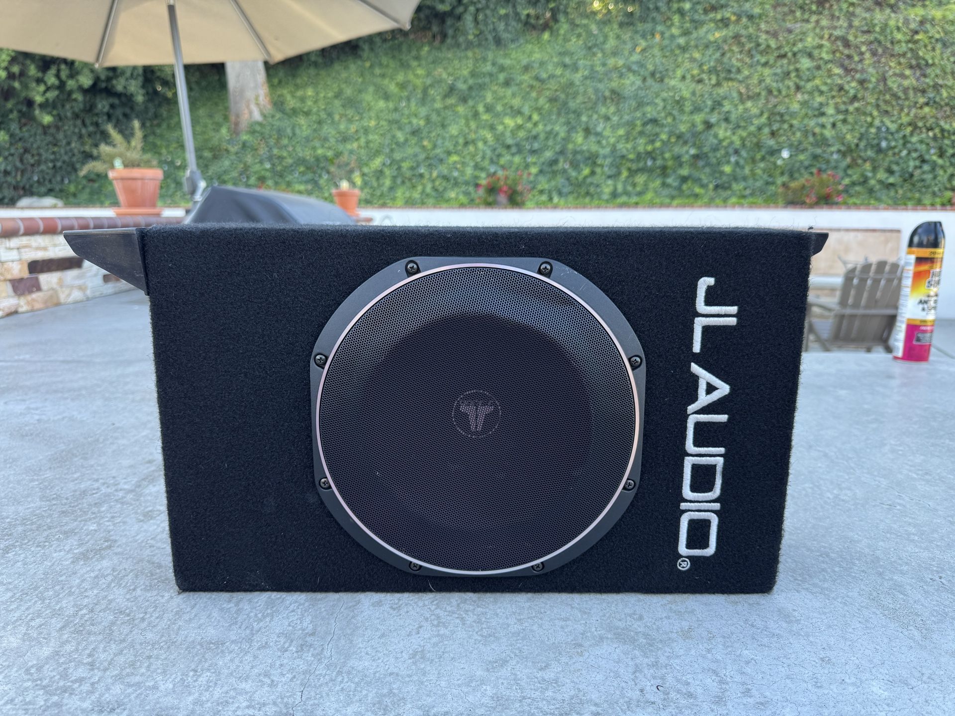 🔊 JL Audio MicroSub+ W3v3 8” Powered Enclosed Car Subwoofer (ACP108LG-W3v3) – $700