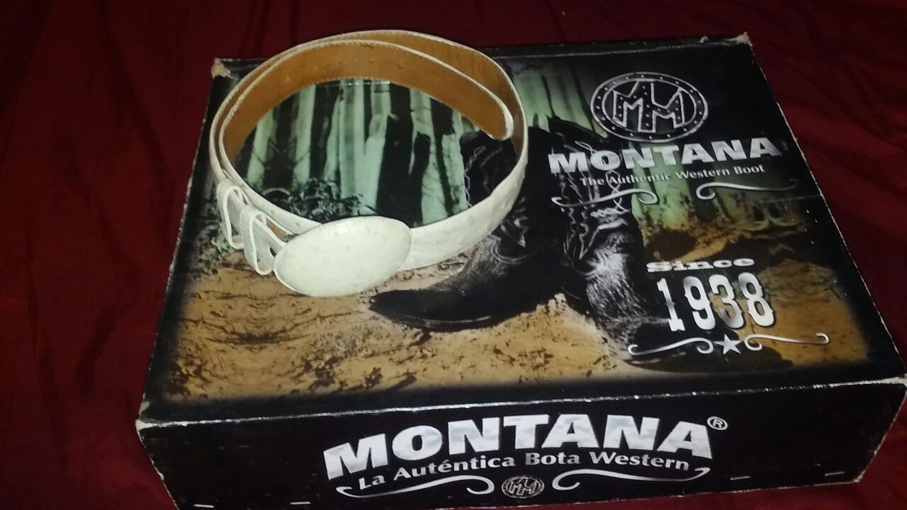 $ Botas Montana piel de avestruz $