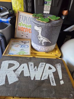 Dinasour Decor