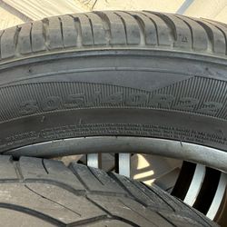 4 Seminew Tires R22