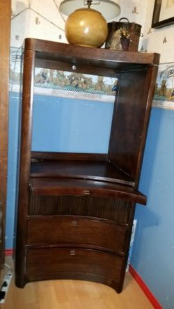 Ashley Left - side dresser/chest