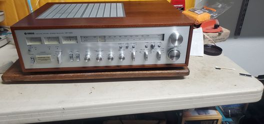 YAMAHA CR 1020  STEREO RECEIVER