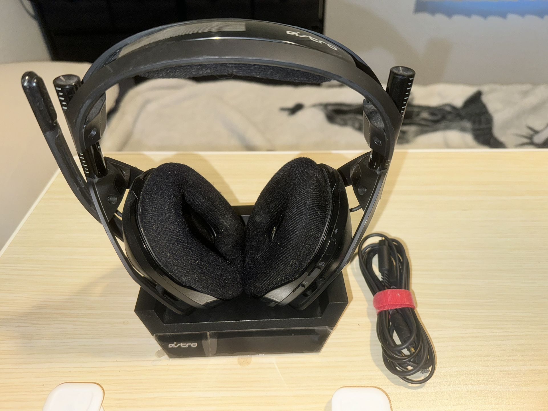 ASTRO A50s Wireless + Base Station - Used