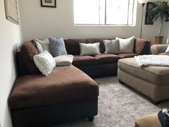 Dark brown sectional w washable covers