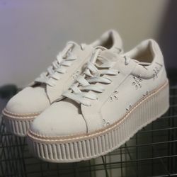 Dolce via size 9 womens new condition