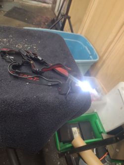 Led headlamp or hardhat led 3 against batteries