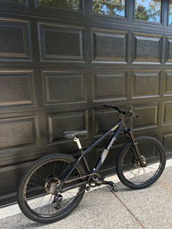 Giant Mountain Bike 26”