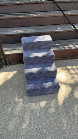 Dog stairs