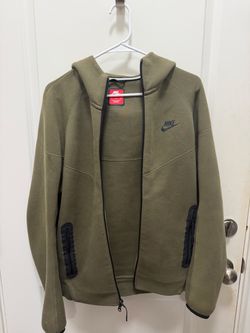 Women’s Nike Olive Green Active Wear
