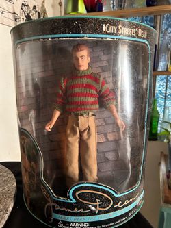 James Dean 'City Streets' Collectible Figure