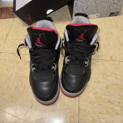 Air Jordan 4