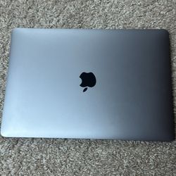 MACBOOK 2022 13 in