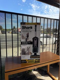 NEW Shark Navigator Anti-Allergen Pet Plus HEPA Vacuum