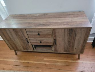 FREE cabinet/dresser