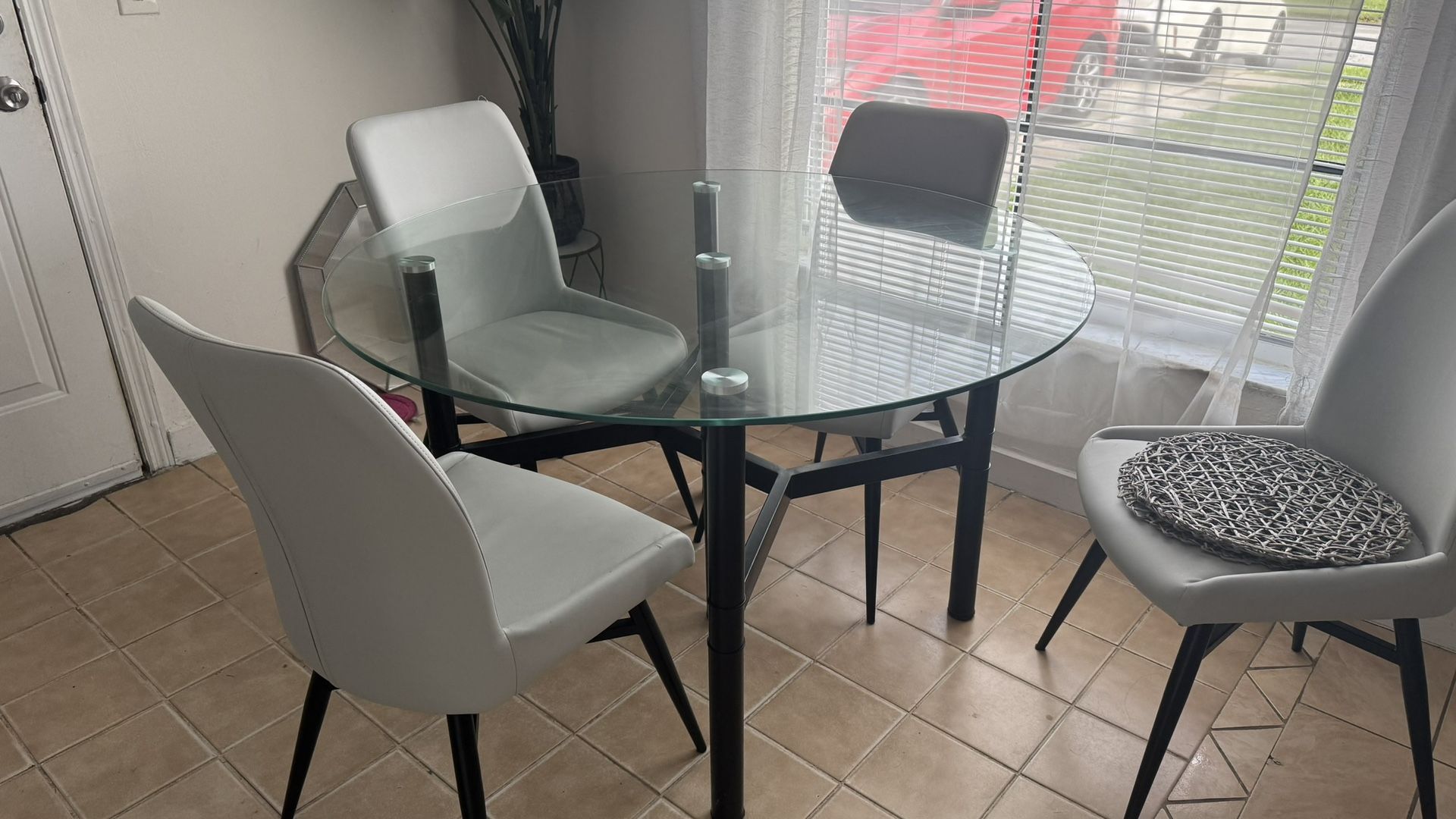 Dinner Table 4 Chair