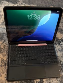 iPad Air 11” (M3) 128GB - w/ Keyboard Case & Apple Pencil Pro