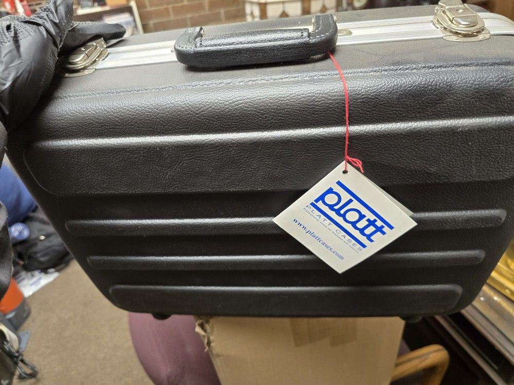 New Super Light Plat Case With Foam