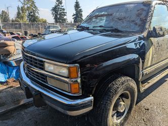 Parting Out 1992 Chevy Suburban Parts