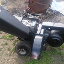 10 Hp Yard Machines Wood Chipper 