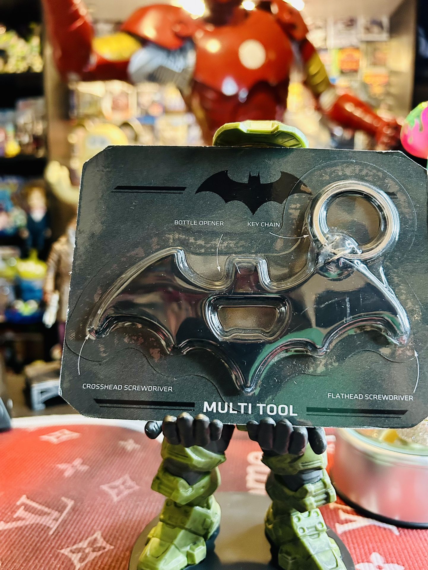 BATMAN BATARANG MULTI TOOL - KEYCHAIN, BOTTLE OPENER, SCREWDRIVER - LOOT CRATE